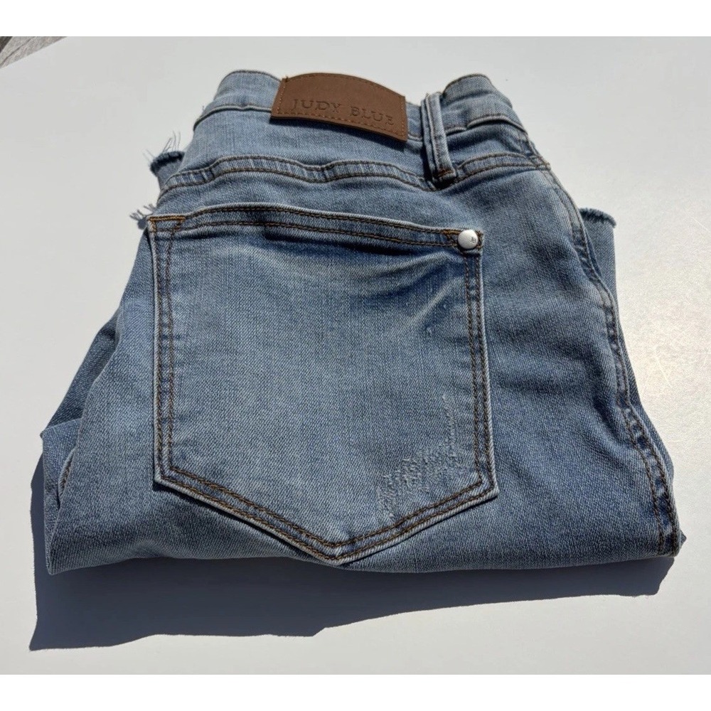 Judy Blue Hi-Rise Tummy Control Cool Denim Shorts Cuffed Sz Medium Style #150205